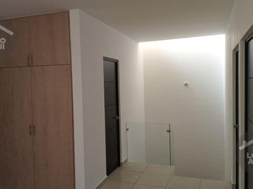 CASA EN RENTA EN VIÑA REAL AL NORTE A UN PASO DE LA CLINICA 3
