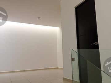 CASA EN RENTA EN VIÑA REAL AL NORTE A UN PASO DE LA CLINICA 3
