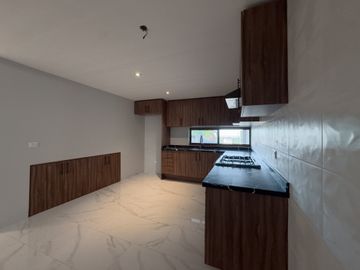 CASA EN VENTA EN GRAN PEÑON