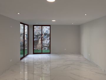 CASA EN VENTA EN GRAN PEÑON