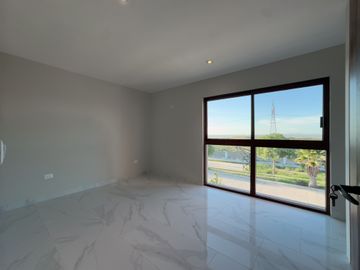 CASA EN VENTA EN GRAN PEÑON