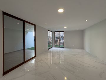 CASA EN VENTA EN GRAN PEÑON