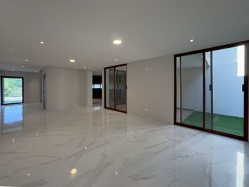 CASA EN VENTA EN GRAN PEÑON