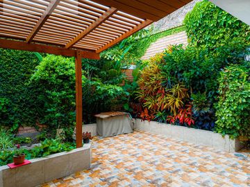 Casa en Urb. Los Cedros de Villa - Chorrillos