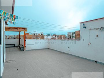 Casa en Urb. Los Cedros de Villa - Chorrillos