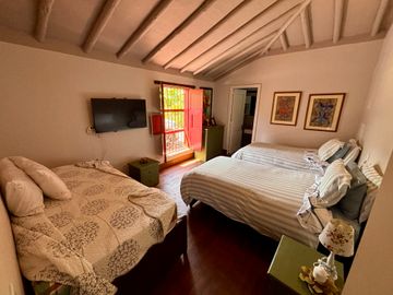Casa Campestre en la ceja en unidad cerrada.