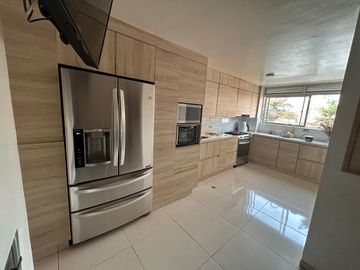 Apartamento en venta de 4 hab. en Laureles, Medellín