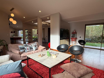 Casa en venta de 4 hab. en Guaymaral, Bogotá