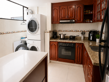 Apartamento en venta de 2 hab. en Santa Barbara, Bogotá