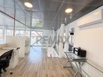 Exclusiva propiedad comercial en venta