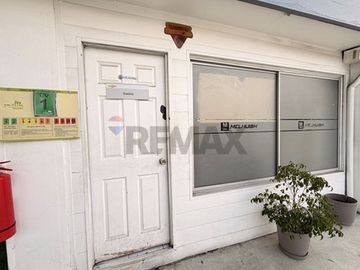 Exclusiva propiedad comercial en venta
