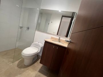 APARTAMENTO EN ARRIENDO UBICADO EN EL POBLADO SECTOR LOMA DEL INDIO