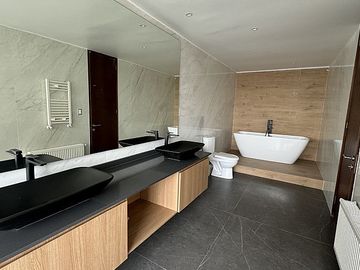 DPTO DUPLEX CON JARDÍN Y PISCINA PROPIA/ C.DEL YUNQUE