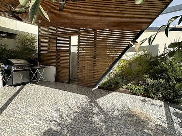 DPTO DUPLEX CON JARDÍN Y PISCINA PROPIA/ C.DEL YUNQUE