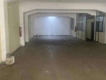Oportunidad Local comercial en Olivos-Golf