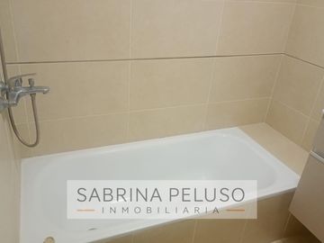 Alquiler Departamento 2 amb. con cochera Complejo Solares- Moreno