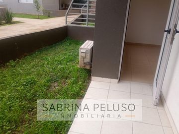 Alquiler Departamento 2 amb. con cochera Complejo Solares- Moreno