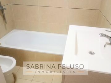 Alquiler Departamento 2 amb. con cochera Complejo Solares- Moreno