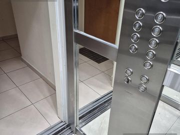 Departamento monoambiente amplio con balcon