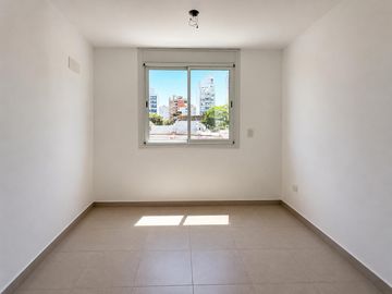 Departamento de un dormitorio con balcón en Barrio Martin