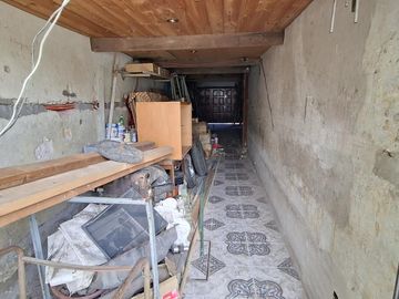 Importante Casa en Florida de 6 ambientes a reciclar!!!- En Venta