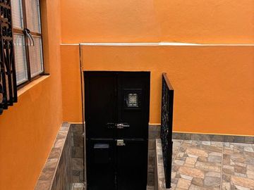 CASA EN VENTA EN EL CENTRO