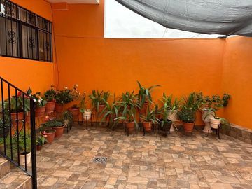 CASA EN VENTA EN EL CENTRO