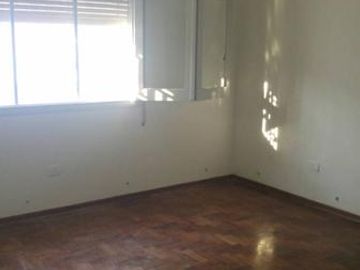Casa en venta de 3 dormitorios con cochera