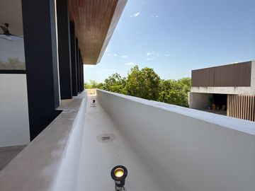 CASA EN VENTA MERIDA, TEMOZON NORTE, PRIVADA SOLUNA, ENTREGA INMEDIATA.