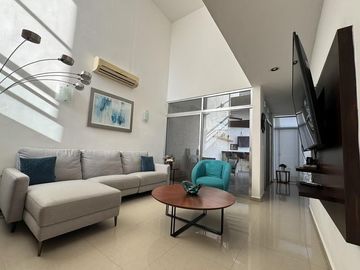 CASA EN VENTA MERIDA, PRIVADA SANTA GERTRUDIS COPO, ENTREGA INMEDIATA.