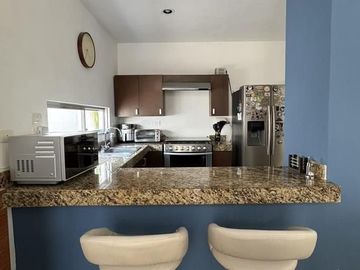 CASA EN VENTA MERIDA, PRIVADA SANTA GERTRUDIS COPO, ENTREGA INMEDIATA.