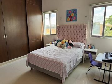 CASA EN VENTA MERIDA, PRIVADA SANTA GERTRUDIS COPO, ENTREGA INMEDIATA.