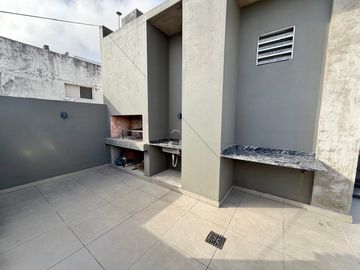 Alquiler departamento 3 ambientes en Icon Boulevard Caseros, San Telmo