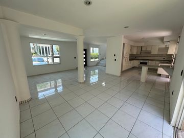Casa en venta en Jardín Real