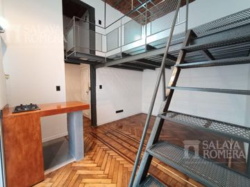 Monoambiente con entrepiso en alquiler- Recoleta