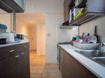 Venta de impecable 3 Ambientes con Vista Abierta y 2 Cocheras en Flores/Caballito!
