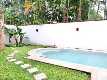 Casa(40) en Venta en Privada Cocoyoles en Santa Gertrudis Copó