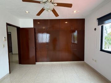 Casa(40) en Venta en Privada Cocoyoles en Santa Gertrudis Copó
