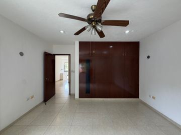 Casa(40) en Venta en Privada Cocoyoles en Santa Gertrudis Copó