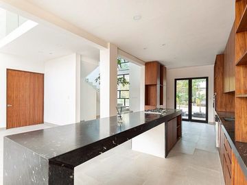 Casa en Venta en Privada Ravenna, Cabo Norte