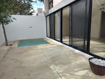 Casa en Venta en Návita Residencial, Sta. Gertrudis Copó