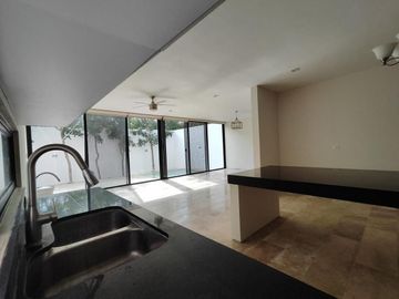 Casa en Venta en Návita Residencial, Sta. Gertrudis Copó