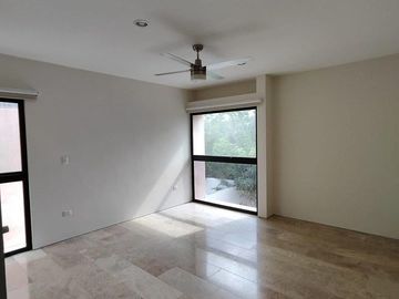 Casa en Venta en Návita Residencial, Sta. Gertrudis Copó