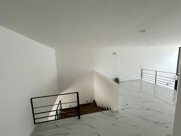 CASA EN VENTA EN SOLUNA CON CASA CLUB, GYM, SALON, CANCHA DE PADEL, ALBERCA.