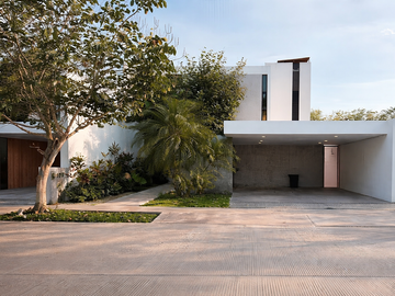 Casa en Venta (Paneles solares) en Privada Arborea