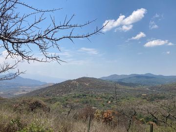 GRAN OORTUNIDAD! TERRENO PANORAMICO EN VENTA EN LA OSCURANA, TAPALPA.