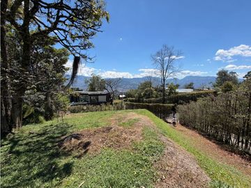 VENTA DE LOTE LISTO PARA CONSTRUIR EN LA LOMA DEL CHOCHO-ENVIGADO