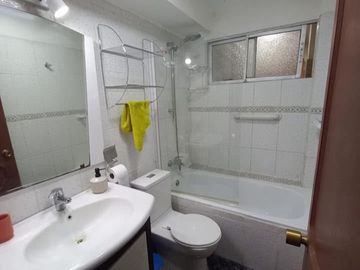 Venta a pasos del Balneario. Avenida república de Croacia