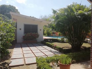 CHAME / CORONADO / 1048 M2 / 3 HABITACIONES / PISCINA / TERRAZA