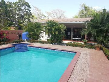 CHAME / CORONADO / 1048 M2 / 3 HABITACIONES / PISCINA / TERRAZA